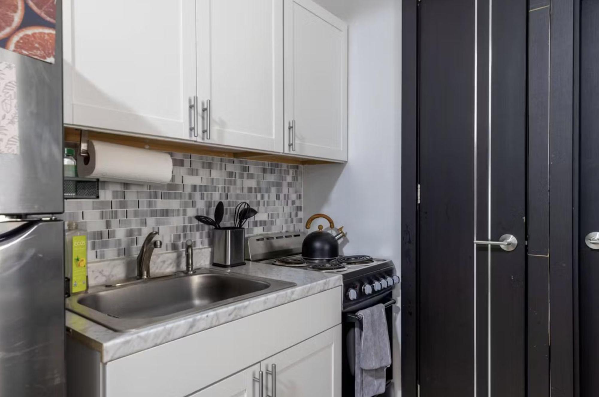 Steps From Everything - Modern 1-bdr In Downtown's Union Square * Nueva York